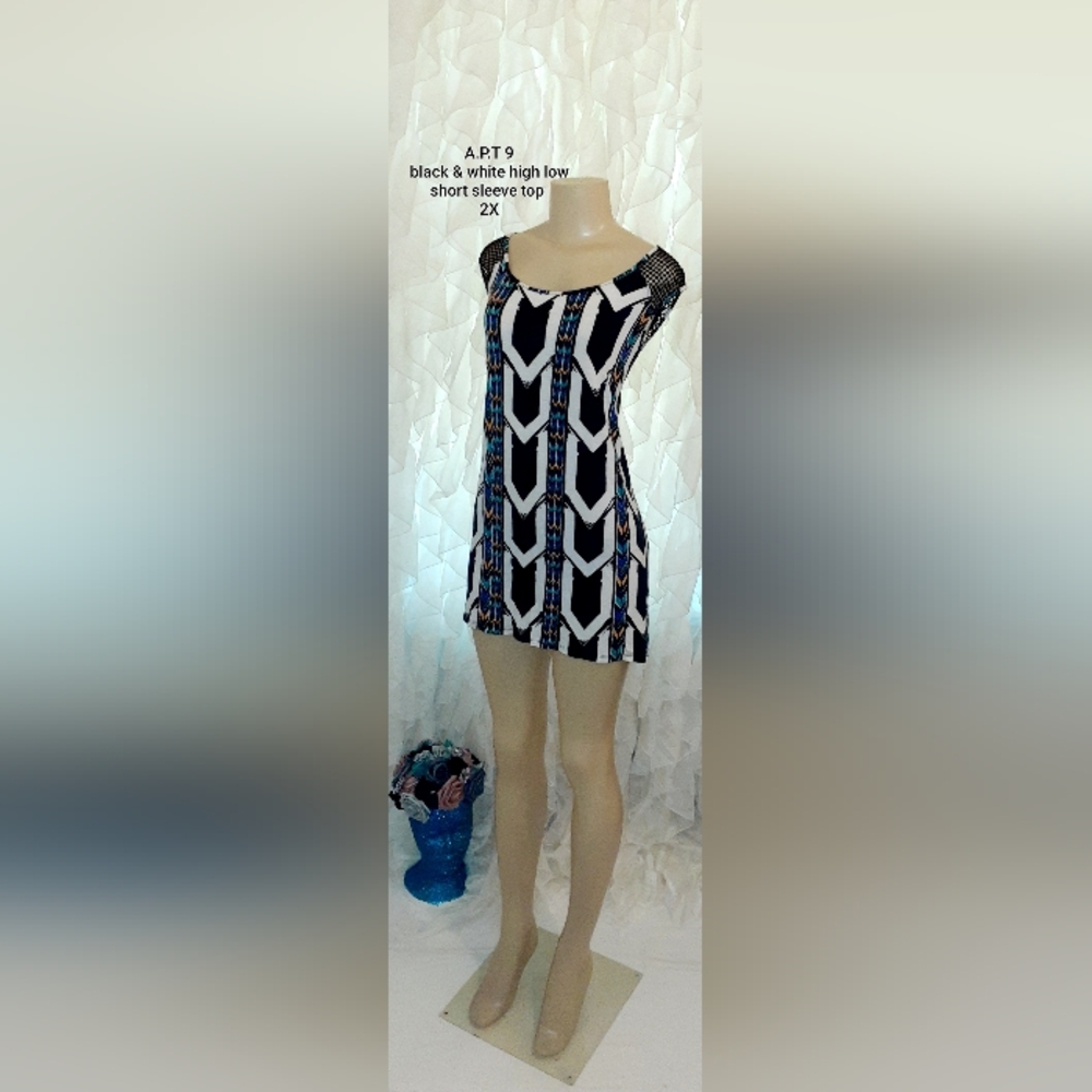 Apt 9 Women’s Tribal Print High-Low Top 2X